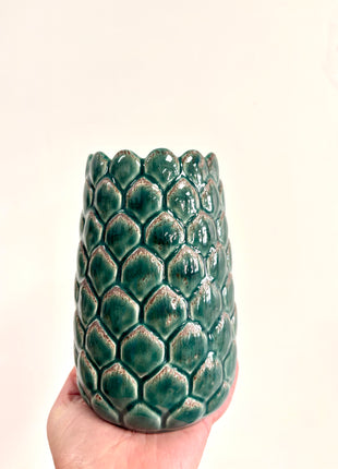 Artichoke vase