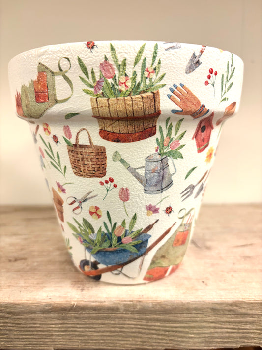 Love Gardening Pot