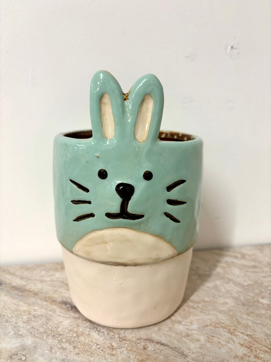 Rabbit pot