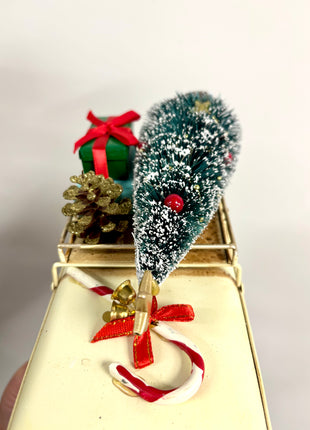 Campervan with Christmas style