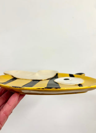 Bee plate