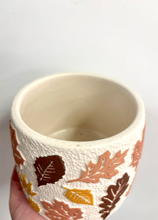 Autumn leaf pot