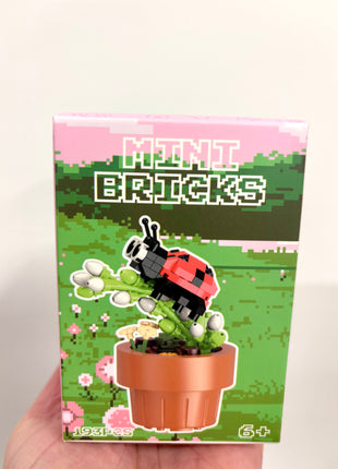 Mini bricks