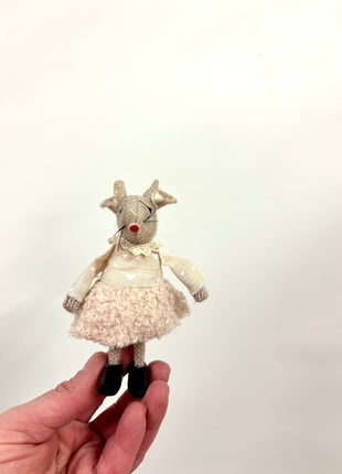 Cream felt mouse