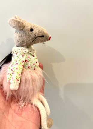 Mouse sitting pink tutu