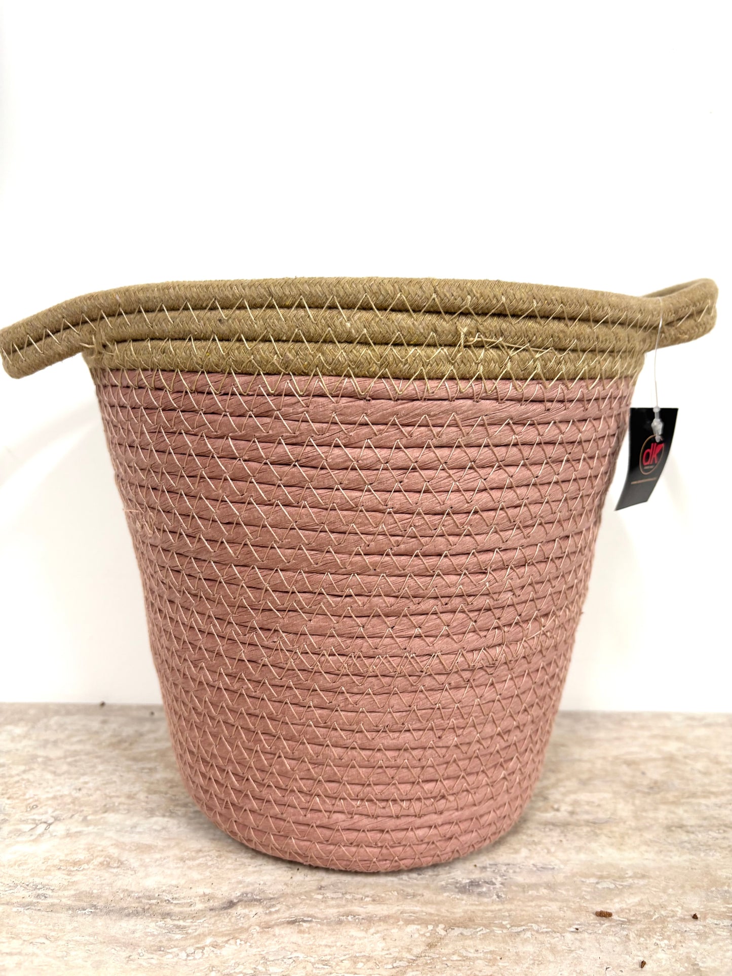 2 handled pink pot