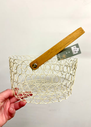 Pastel metal baskets