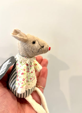 Mouse sitting floral jumper