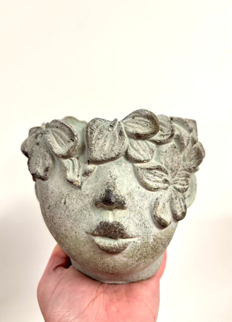 Lady concrete head pot