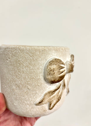Bow plant pot