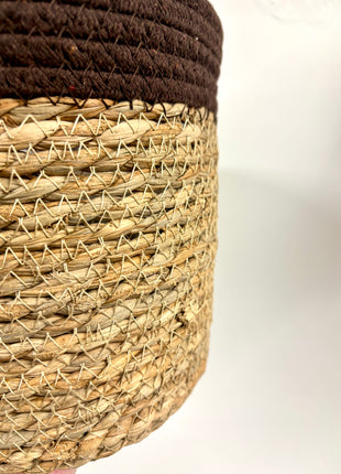 Wicker pot brown