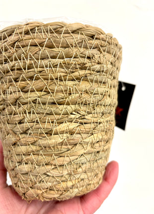 Wicker small pot