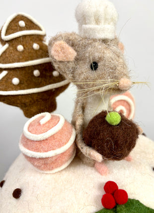 Mouse on Christmas Pudding