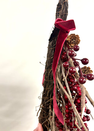 Red berry hanger