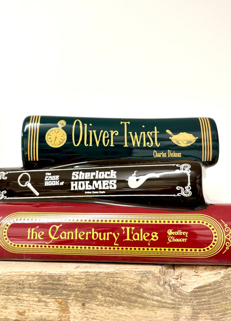 Stacked book planter Oliver