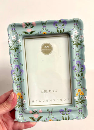 Floral print frame