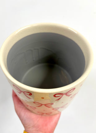 Bow plant pot medium